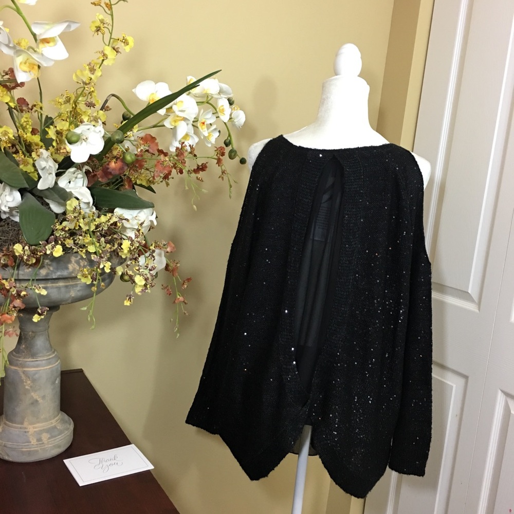 JESSICA SIMPSON LONG SLEEVE SHOULDER CUT OUT TOP, BLACK,‎ SIZE 1X (NWT) - Picture 3 of 5